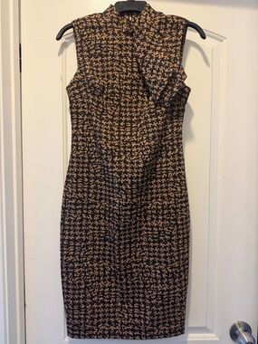 Calvin Klein Black and Tan Printed Sleeveless Sheath Dress